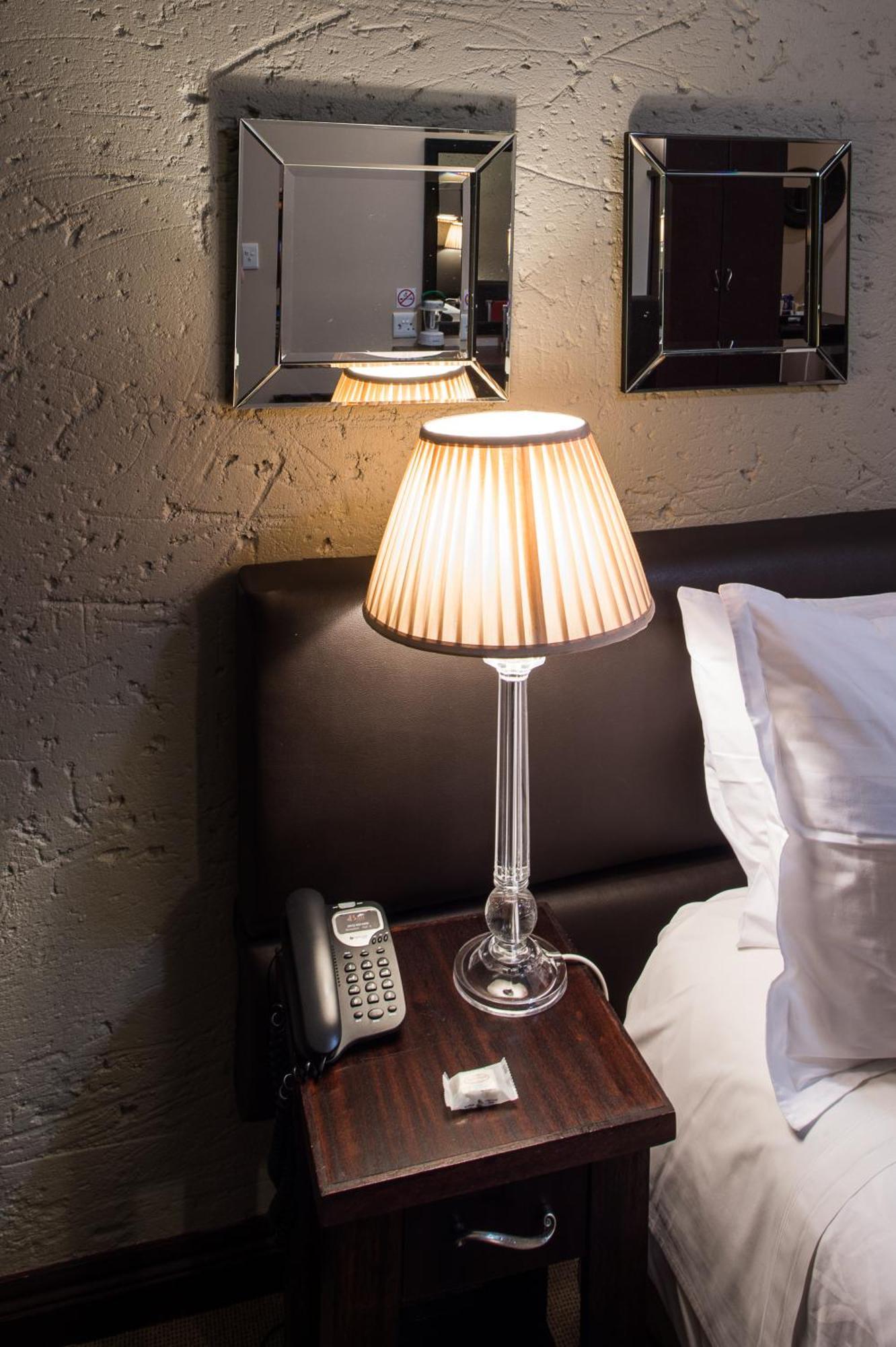 Villa Bali Luxury Guesthouse Bloemfontein Ruang foto