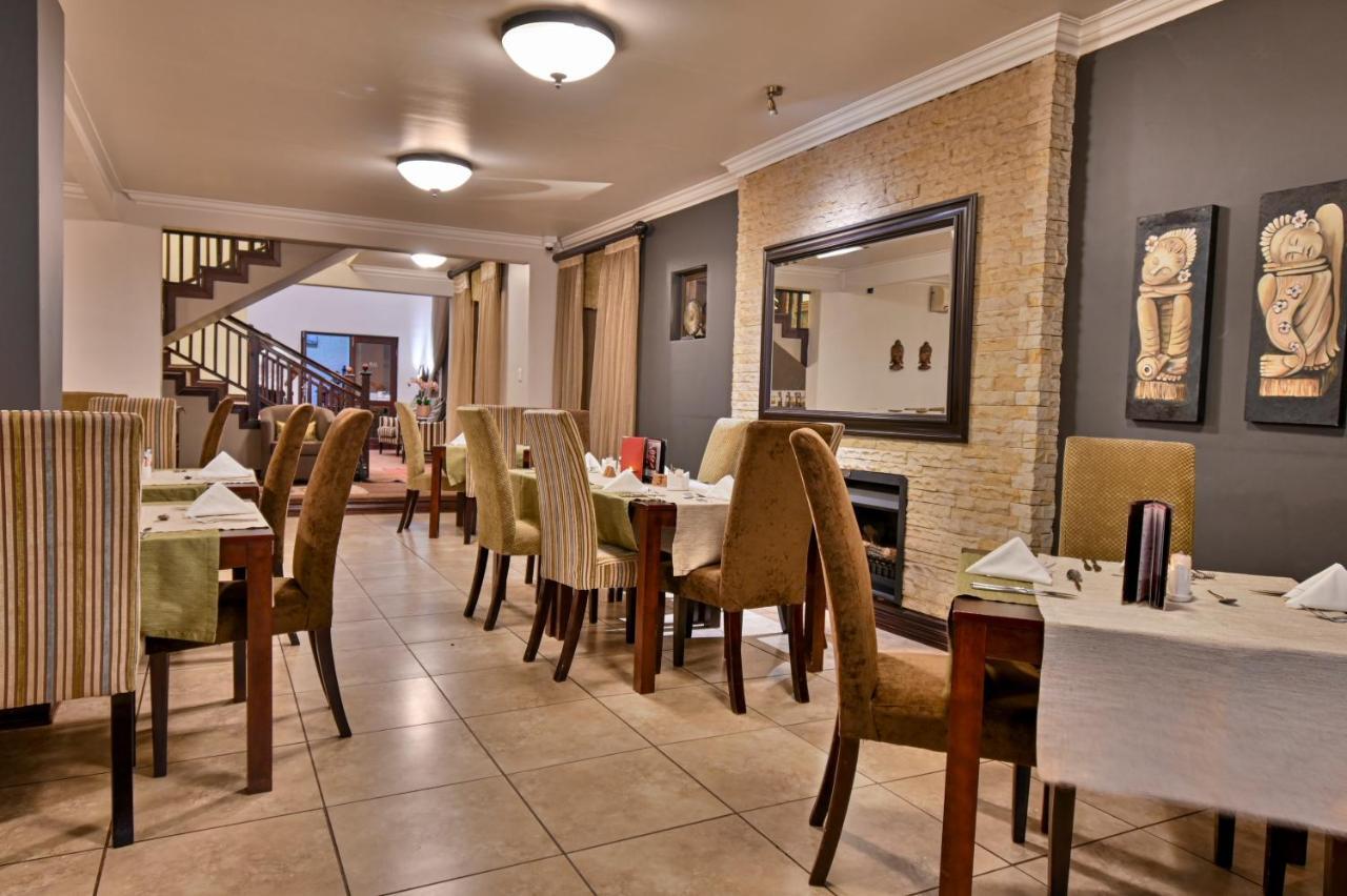 Villa Bali Luxury Guesthouse Bloemfontein Bagian luar foto