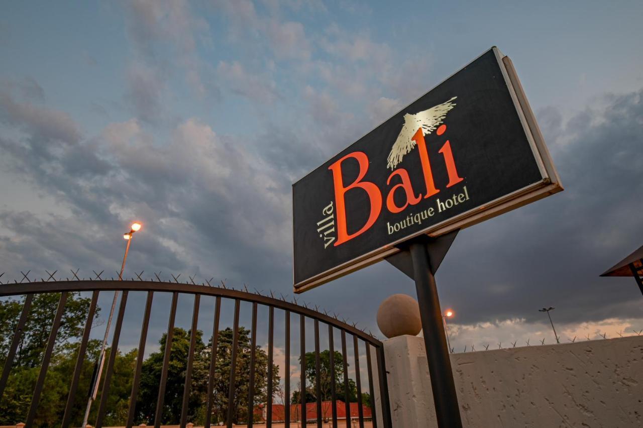 Villa Bali Luxury Guesthouse Bloemfontein Bagian luar foto